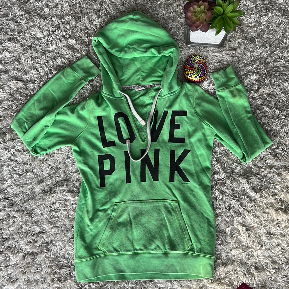 Love pink sweater with hoodie and cut cleavage :)